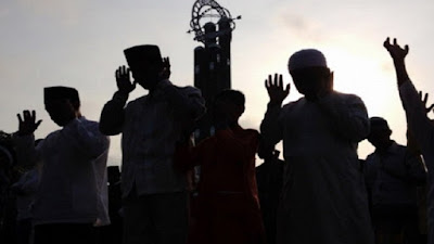 Beberapa Artis Indonesia Yang Berkurban Sapi Jumbo